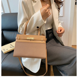 Túi xách nữ đeo chéo mini bền chất liệu PU cao cấp, thiết kế riêng theo yêu cầu nhà sản xuất, bán buôn. - Product Image 6