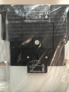 Contacteur AC tripolaire EA&TON DILM185 XTCE185L 185A 90kW 400V pour le contrôle des moteurs et l'automatisation industrielle - Product Image 2
