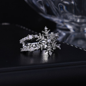 Bague Flocon de Neige Double Rangée en Moissanite GRA VVS OEM en Gros, Argent 925 Plaqué Or 18K, Sertie à Griffes, Bijoux Fins Personnalisés Hip Hop B2B - Product Image 6
