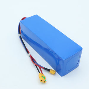 Pack de batteries personnalisé rechargeable pour drone et trottinette électrique 18650 Li-ion <span class=keywords><strong>12V</strong></span>/24V 10-<span class=keywords><strong>17Ah</strong></span> avec BMS intégré - Product Image 1