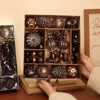 Vente en gros usine – Nouveaux pendentifs décoratifs en résine marron à sequins pour boules de Noël – Ensemble créatif de petites décorations DIY pour sapin de Noël – Modèle 4