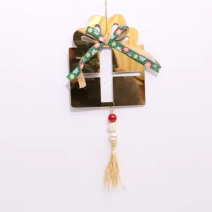 The best-selling Christmas ornaments pine cone needle decoration foam backboard reflective mirror pendant