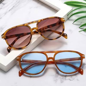 Gafas de Sol de Piloto Retro 2025 con Logotipo Personalizado, Doble Puente, Remaches, Montura Grande, Protección UV400 para Hombre - Product Image 3