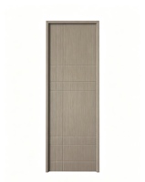 Porte intérieure battante en composite bois massif stratifié PVC, porte de chambre sans peinture avec panneau mural et plinthe assortis