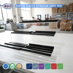 Profilés d'extrusion résistants à l'usure pour usine, profilé d'angle en <span class=keywords><strong>PVC</strong></span> UHMW PE de qualité industrielle pour ligne de traitement laitier et chute de tri - Product Image 2