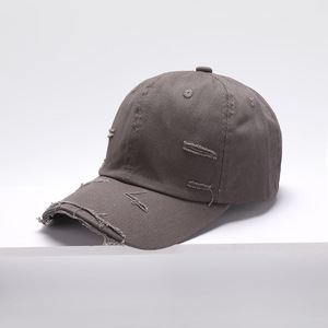 Cappellino da Baseball Trendy con Effetto Usurato, Ricamo Logo Personalizzato, Stile Streetwear, Versatile, Morbido, con Visiera a Becco d'Anatra per Protezione Solare - Product Image 3