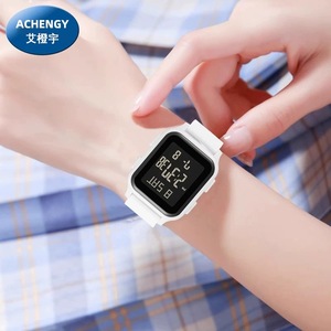<span class=keywords><strong>Orologio</strong></span> da donna in lega sportiva di moda 3BAR Display a LED resistente all'<span class=keywords><strong>acqua</strong></span> sveglia all'aperto - Product Image 3