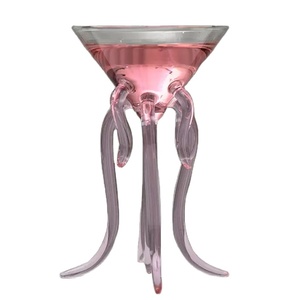 <span class=keywords><strong>Verre</strong></span> à cocktail sur pied en <span class=keywords><strong>verre</strong></span> borosilicate de haute qualité en forme de pieuvre ou de méduse rose personnalisé en gros - Product Image 2