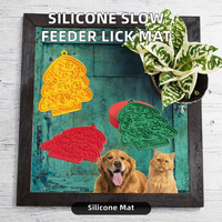 Tapis de léchage pour chien en silicone souple, distributeur de nourriture lent avec ventouses et plateau d'entraînement triangulaire pour chiens et chats