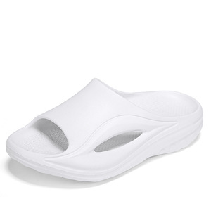 2025 hommes décontracté plage sandales respirant été extérieur antidérapant maison pantoufles éclairé salle de bain <span class=keywords><strong>semelle</strong></span> épaisse <span class=keywords><strong>feutre</strong></span> plastique - Product Image 5