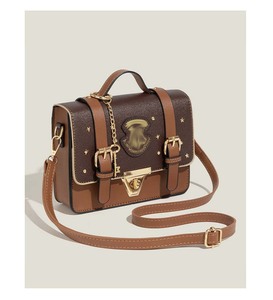 Sac messager portable en PU de style britannique, transfrontalier, co-marqué, thème Sorcellerie et Magie de l'École de Poudlard - Product Image 3