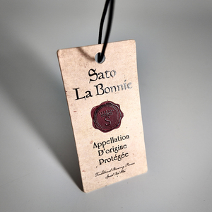 OEM Custom Printed Luxury Embossed Hangtag Special Paper with Custom Logo