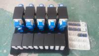 Boîtier de distribution d'alimentation ST 4 canaux 12 prises 16A Powercon, finition noire en fer, usage professionnel audio et industriel