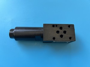 Régulateur empilable à action directe PRDM2PP16SVG 44 - 2320 PSI NG06 CETOP 03 avec vis hexagonale interne - Product Image 2