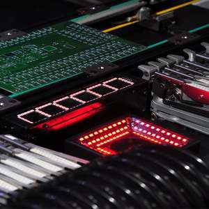 6หัวไฟ <span class=keywords><strong>Led</strong></span> ยืดหยุ่นทำให้หุ่นยนต์เลือกและวางเครื่องชงเครื่องเลือกและสถานที่ SMT อุปกรณ์ PCB เครื่องประกอบ - Product Image 2