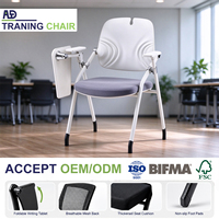 Chaise de formation ergonomique avec tablette d'écriture, dossier en maille respirante, coussin en éponge épaissi, base à quatre pieds en métal, siège de conférence
