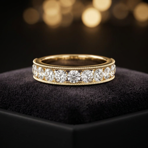Anillo de Diamantes Redondos con Engaste Milgrain de Eternidad Completa - Product Image 1