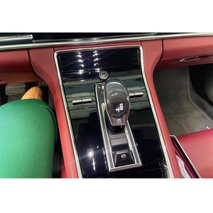 Nueva Cubierta de Palanca de Cambios de Fibra de Carbono para Modificación de Automóviles 2017-2023 para Panamera 971 por OUER - Product Image 2