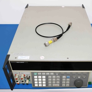 Calibrateur multi-produits haute performance <span class=keywords><strong>Fluke</strong></span> 5700A de haute précision dans des conditions de travail complètes pour les laboratoires de test - Product Image 4