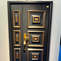 Porte d'entrée en acier durable résistante à l'eau et à l'humidité Longue durée de vie Produit polyvalent pour autres portes Porte en bois en acier