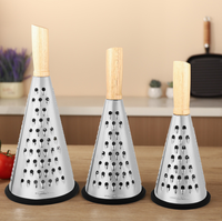 Râpe à fromage en acier inoxydable 3 faces avec manche en bois, éplucheur manuel de fruits et zester, outils de cuisine domestique G