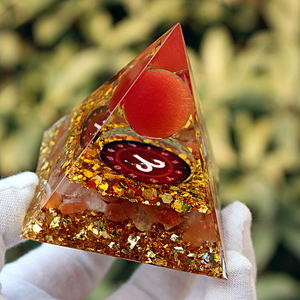 Pyramide en résine de cristal Aries, décoration artistique pour la maison, ornement de bureau, motif circulaire taillé en forme de princesse - Product Image 2