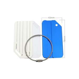 Étiquette de bagage en métal aluminium gravée au laser avec logo personnalisé, étiquette de bagage de voyage avec logo imprimé personnalisé et boucle en fil métallique - Product Image 4