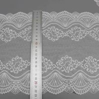 Fourniture d'usine : Dentelle extensible large en nylon et élasthanne avec motifs à pois, éventails et feuilles florales pour lingerie et robes