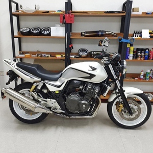 ฮอนด้า ซีบี400 มอเตอร์ไซค์มือสอง ใช้แก๊สโซลีน 400ซีซี ซูเปอร์โฟร์ เน็คเก็ต สตรีทไบค์ - Product Image 2