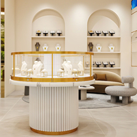 Vitrine à bijoux personnalisable avec un design moderne pour les magasins de détail et les expositions