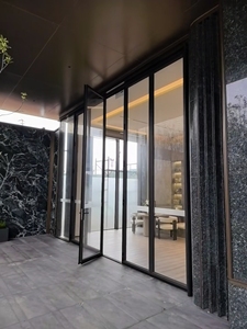 Portes en verre pliantes de luxe modernes certifiées GCC, anti-corrosion, avec quincaillerie en acier inoxydable 316 pour appartements, villas résidentielles côtières - Product Image 2