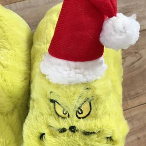 Chaussons d'intérieur douillets pour femmes et hommes avec logo brodé et semelle antidérapante, personnalisables - Product Image 4