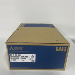 Servoamplificador de CA Mitsubishi MR-J4-200B-RJ020 - Product Image 1