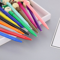 Stylo cadeau commémoratif de prix de baccalauréat et de doctorat de tête de poupée de presse créative