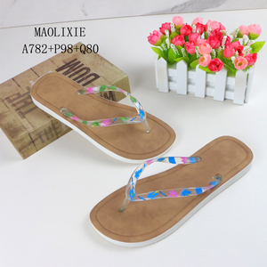 Chappal chaussures pour femmes, pantoufles hawaïennes - Product Image 3