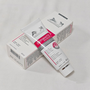 Crema Esencial Hidratante e Iluminadora con Tono ACM Francés, para Aclarar Manchas, Resistente al Agua, Éxito de Ventas Internacional - Product Image 3