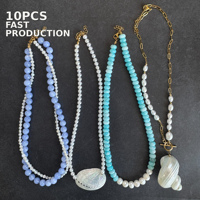 Collier de plage inspiré de l'océan, fait main, avec perles de pierres précieuses côtières, coquillages en spirale, pendentif cauris, pierres naturelles et perles d'eau douce, idéal pour un cadeau