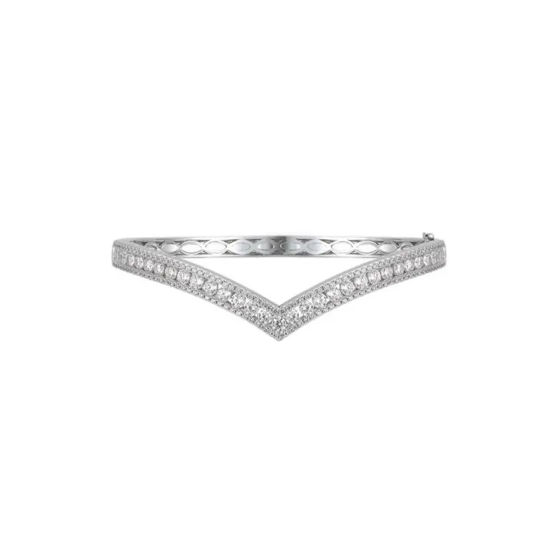 बढ़िया आभूषण वी आकार की शूल सेटिंग गोल कट विकसित हीरे का मुकुट शैली की अंगूठी सफेद सोना सिंगल स्टोन महिलाओं की अंगूठी