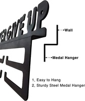 Porte-médaille en métal noir personnalisé "Never Give Up" Plus de 50 trophées Porte-médaille pour la décoration intérieure Cintre mural de luxe