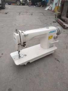<span class=keywords><strong>Machine</strong></span> à <span class=keywords><strong>Coudre</strong></span> Industrielle Plate Point Noué Simple Aiguille JUKI 8700 ZUQI Japonaise d'Occasion - Product Image 2