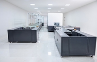 Lini Perakitan Paket Baterai Lithium Otomatis Konektivitas MES Bersertifikasi CE Peralatan Produksi OEM
