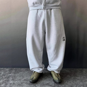 Conjunto Deportivo Holgado para Hombre, 500 GSM, 100% Algodón, Corte Recto, Pantalón Corto con Cremallera, Ropa Deportiva al por Mayor - Product Image 4