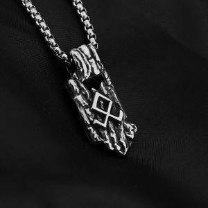 Collar con Colgante de Acero Inoxidable para Hombre, Estilo Nórdico Vintage, Diseño Geométrico con Runas Vikingas, Asimétrico, Joyería de Regalo - Product Image 3