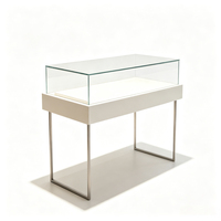Vitrines optiques LED en verre sur mesure, de qualité exceptionnelle, durables et écologiques
