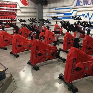 จักรยานออกกำลังกาย<span class=keywords><strong>ไฟฟ้า</strong></span>แบบมืออาชีพอุปกรณ์ยิมจักรยาน<span class=keywords><strong>ปั่น</strong></span>ออกกำลังกายในบ้าน - Product Image 6