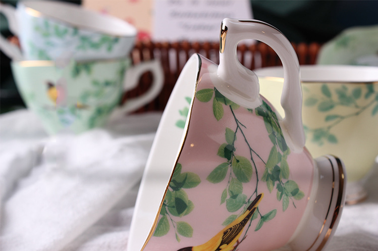 Vintage style animal ceramic teacup parrot design cup and saucer set