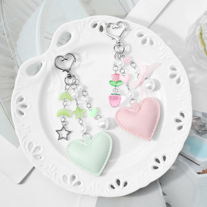 달콤하고 신선한 멀티 컬러 가죽 하트 모양 딸기 모조 진주 튤립 별 키체인 가방 펜던트 - Product Image 2