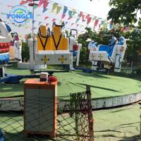Les enfants jouent au parc d'attractions fantaisie Machine Rides Air Bumps Space Dance Ride