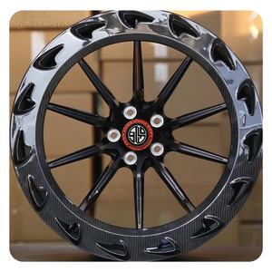 Véhicule tout-terrain 4x4 personnalisé 168 Auto avec verrouillage centralisé, roues en aluminium forgé, nouvelle garantie de 5 ans <span class=keywords><strong>pour</strong></span> les voitures de course - Product Image 1