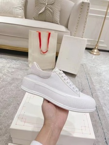 White fashionable thick-soled <b>canvas</b> shoes, trendy and luxurious casual shoes, breathable and slip-resistant walking shoes - Product Image 4